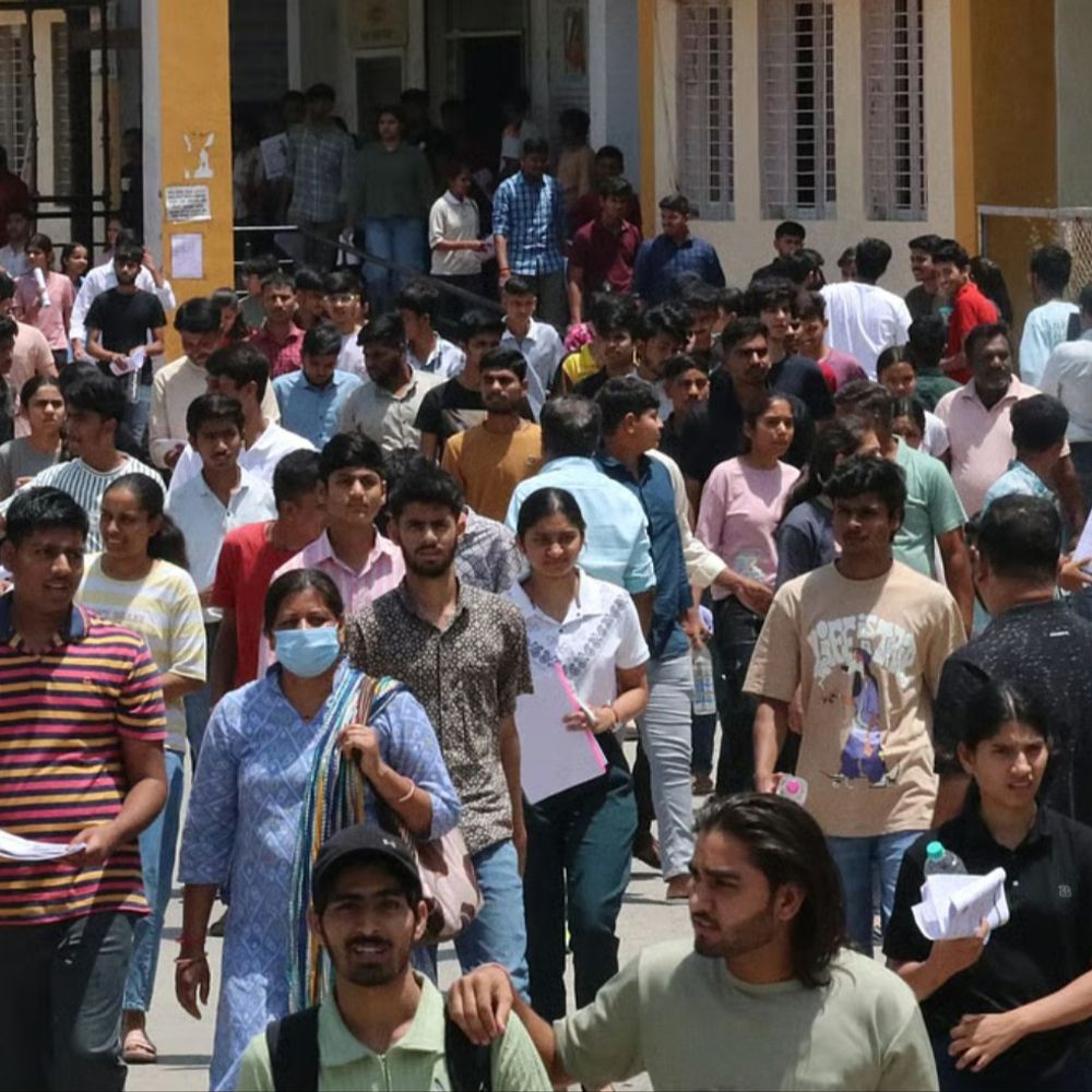महाराष्ट्र में TET पेपर लीक, एग्जाम कल होना था:पेपर ठाणे से बरामद...